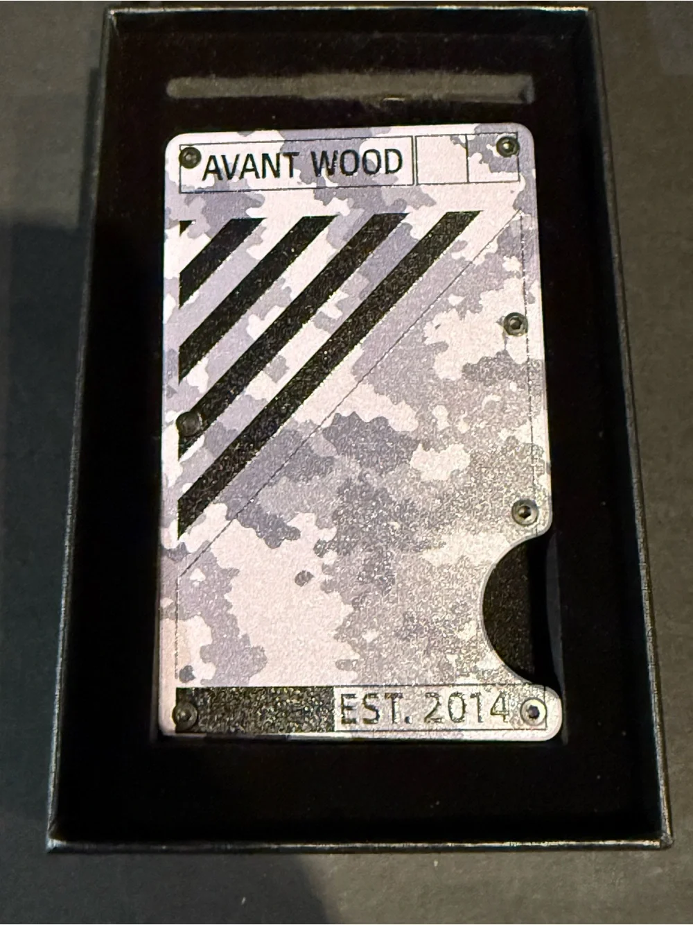 Men’s avant wood digital camo Card Holder Wallet
